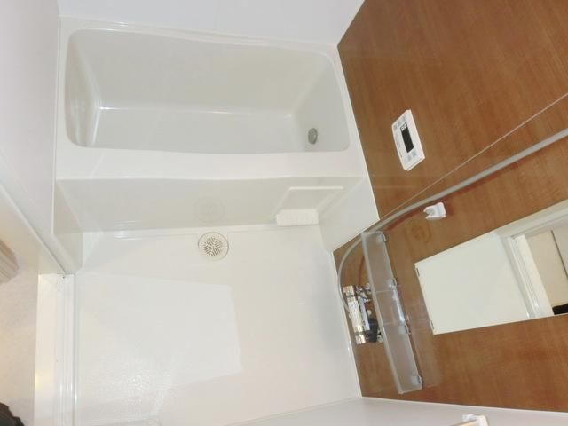 バス・シャワールーム　★追い焚き機能付のバスルームです★