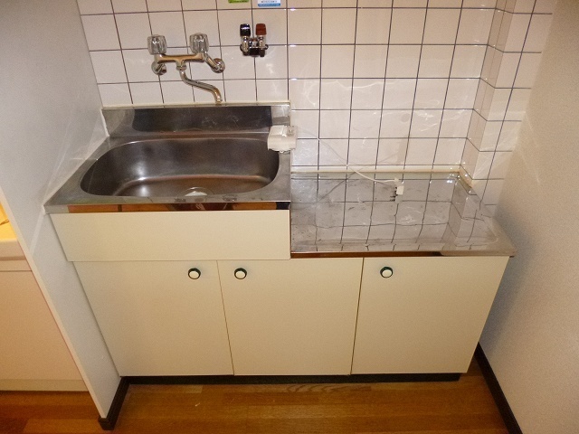 キッチン　異なる号室の室内写真です