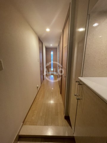 玄関　リーガル福島駅前　玄関