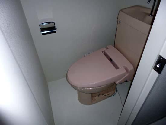 トイレ　ゆったりとした空間のトイレです