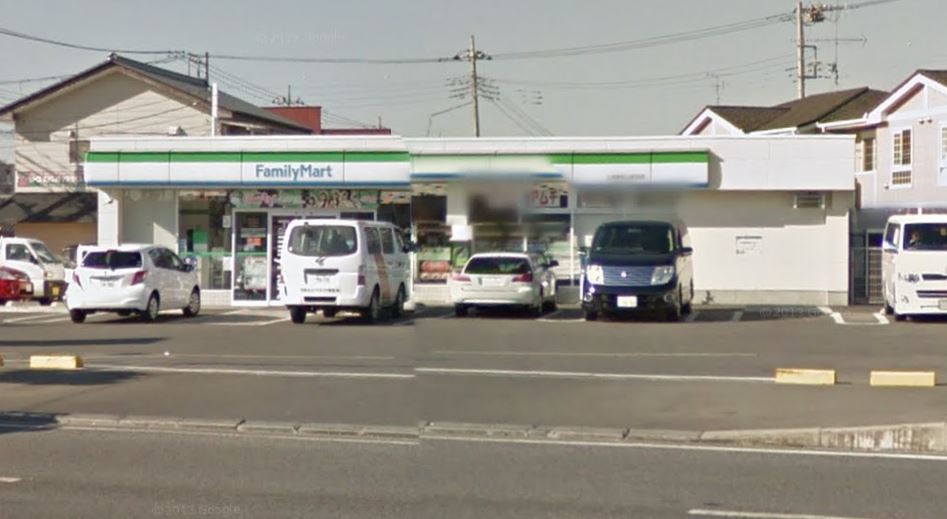 コンビニ　ファミリーマート住吉店（コンビニ）まで761m