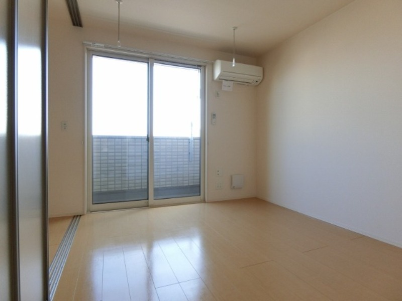 居室・リビング　図面と現状に相違がある場合には現状を優先