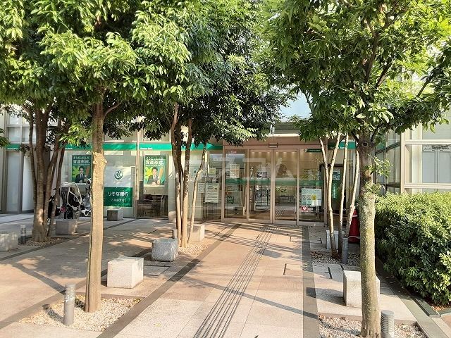 銀行　りそな銀行 石神井支店（銀行）まで604m