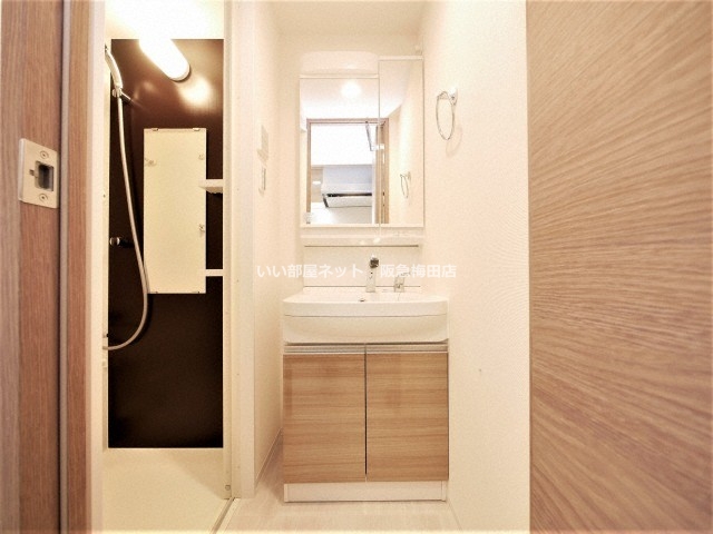 洗面設備　※反転タイプになります。