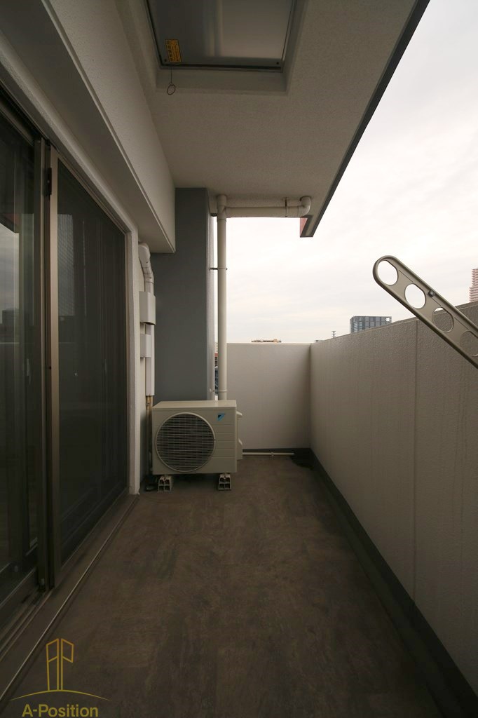 バルコニー　セレニテ京橋クレア