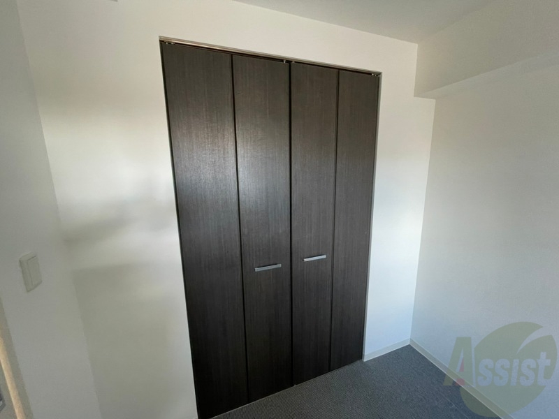 収納　寝室の収納です。部屋がすっきり片付きます。