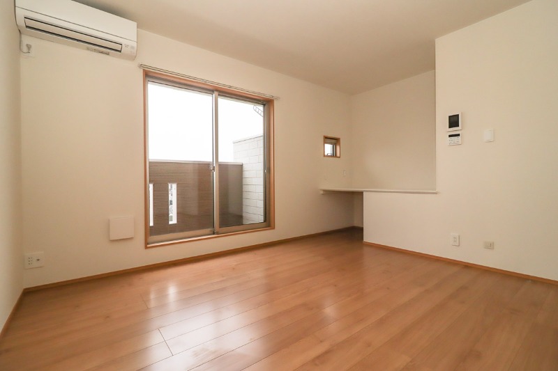 居室・リビング　図面と現状に相違がある場合には現状を優先