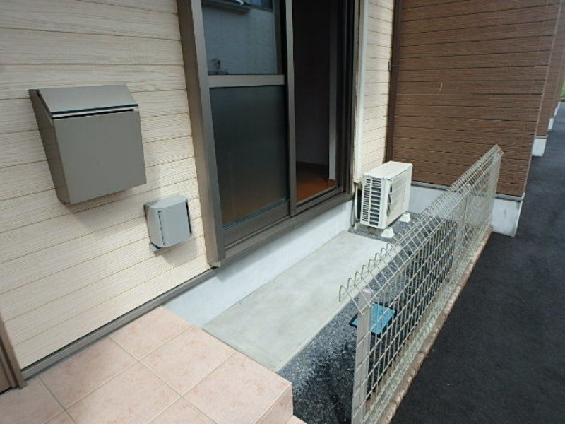 庭　図面と現状に相違がある場合には現状を優先