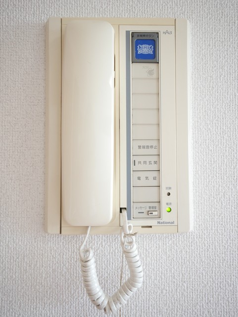セキュリティ　★インターホンがございます★