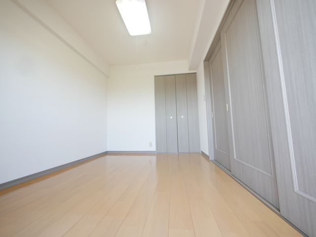 その他部屋・スペース　★こちらも落ちついた雰囲気の洋室です★