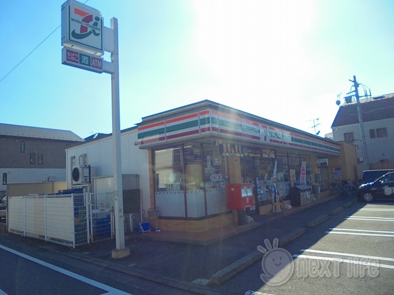 コンビニ　セブンイレブン横浜日吉1丁目店（コンビニ）まで209m