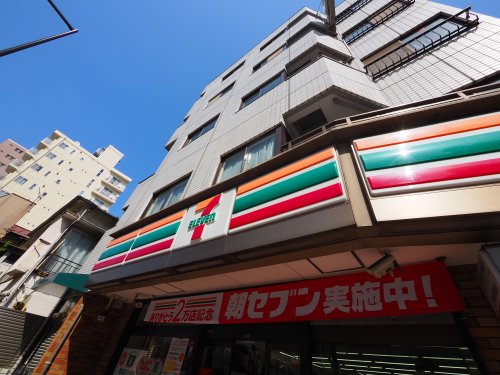 コンビニ　セブン-イレブン 南千住７丁目店（コンビニ）まで604m