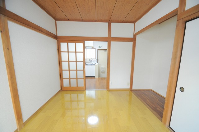 居室・リビング　※別部屋参考写真です