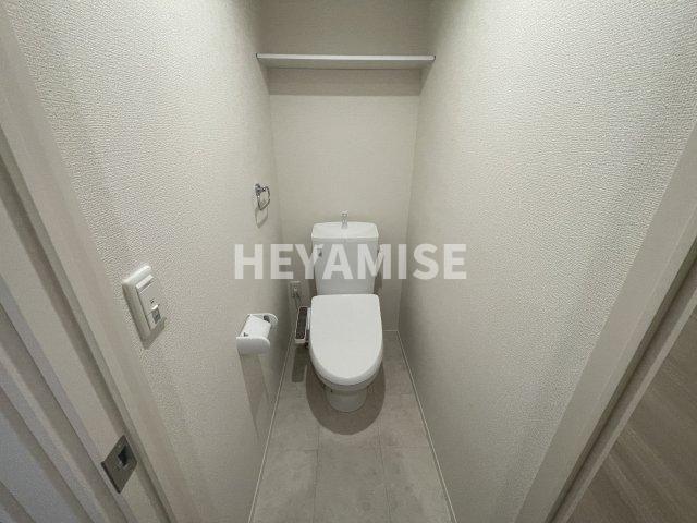 トイレ　※室内画像は別号室のもの