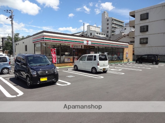 コンビニ　コンビニ（コンビニ）まで200m