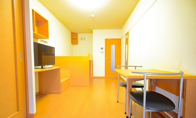 居室・リビング　別号室の写真です