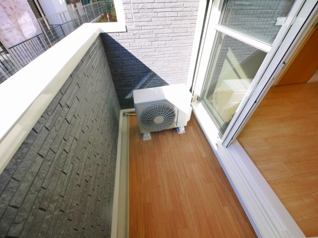 バルコニー　お洗濯にも便利なバルコニー付き