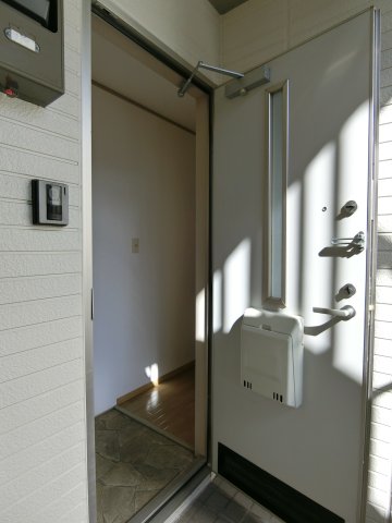 玄関　イメージ102号室の写真