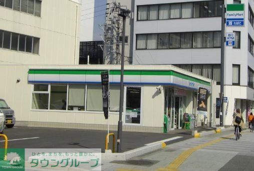コンビニ　ファミリーマート伏見通大須店（コンビニ）まで200m