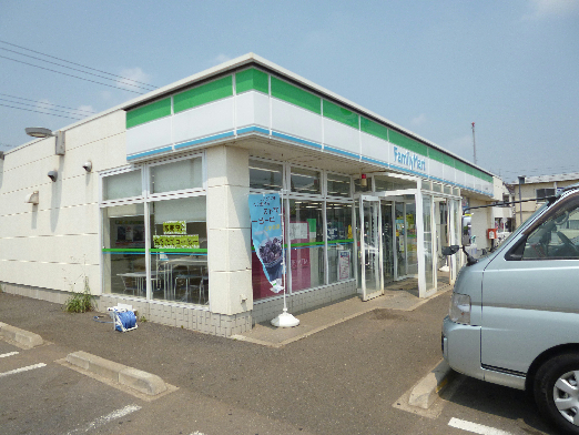 コンビニ　ファミリーマート 三里塚梅園店（コンビニ）まで594m