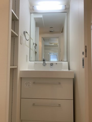 洗面設備　忙しい朝には欠かせない洗面所です