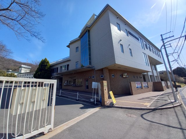 高校・高専　関西創価高等学校（高校・高専）まで1853m