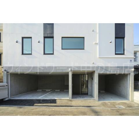 駐車場　詳細は、ウィンドワード中の島店までご相談下さい。