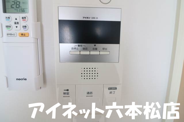 セキュリティ　モニター付きインターホンで安心です