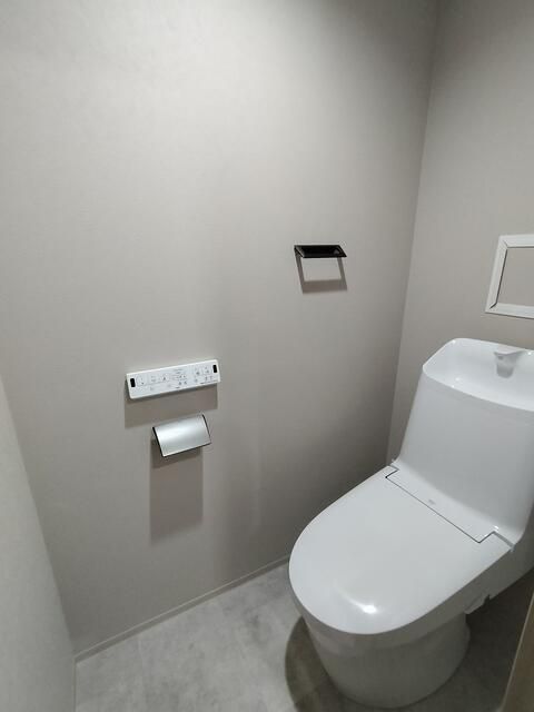 トイレ　落ち着いたトイレです