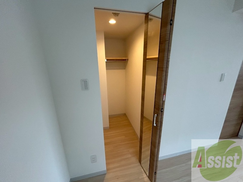 収納　寝室の収納です。部屋がすっきり片付きます。