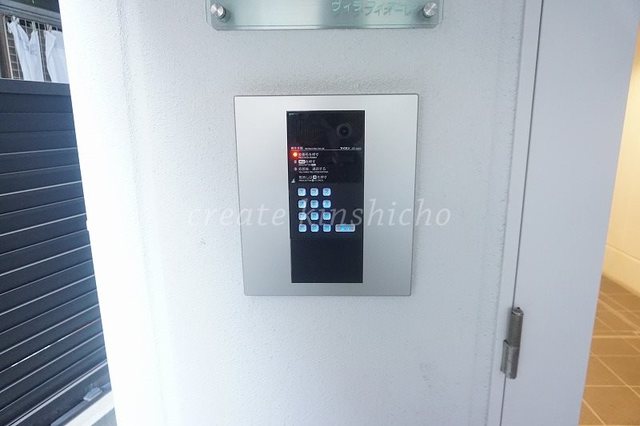 セキュリティ　オートロック完備