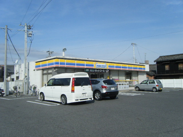 コンビニ　ミニストップ 武豊梨子ノ木店（コンビニ）まで775m