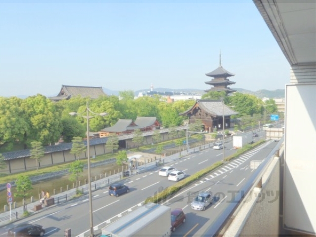 眺望　東寺の目の前です。