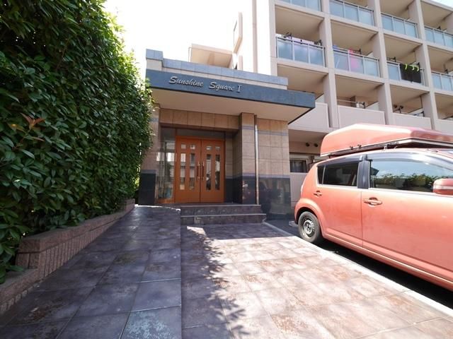 エントランス　★建物入り口前★