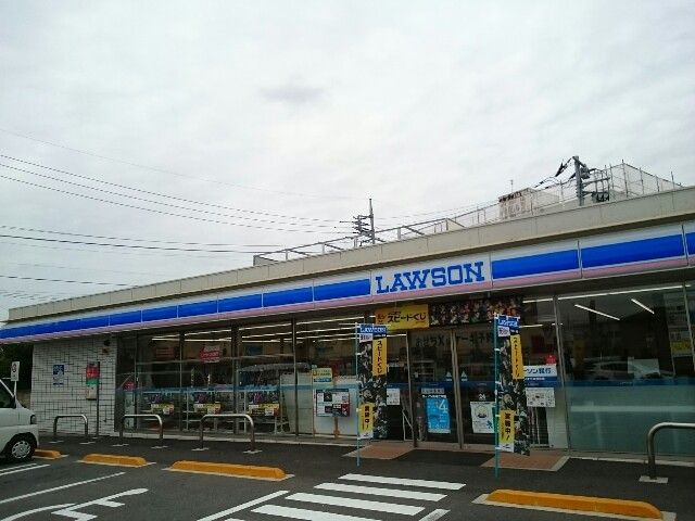 コンビニ　ローソン江木店（コンビニ）まで700m
