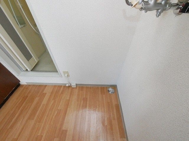 洗面設備　※写真は別号室です。