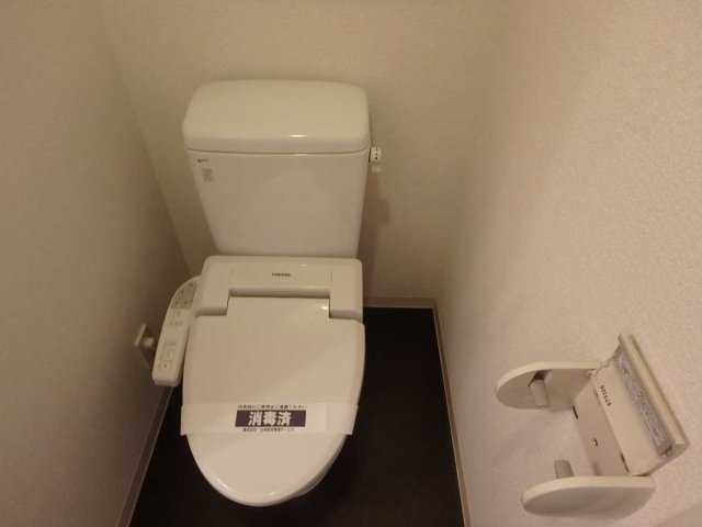 トイレ　シャワートイレ