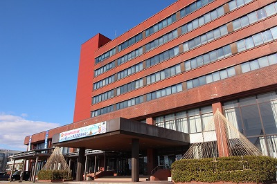 その他　高岡市役所（その他）まで746m