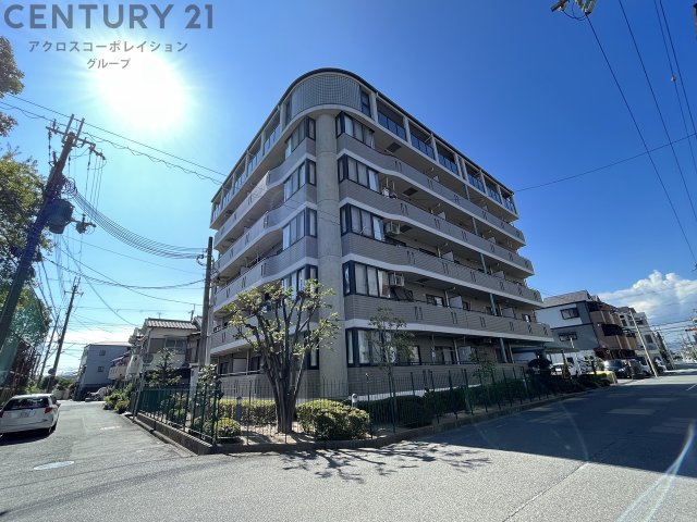 建物外観　オートロック付きで外部からの出入りがなく安心です