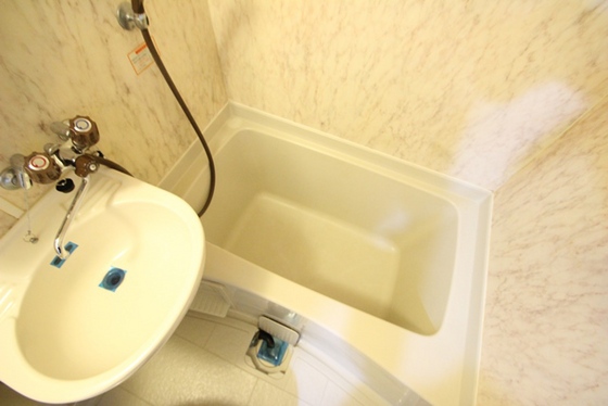 洗面設備　※別部屋の写真です