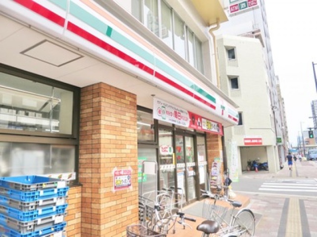 コンビニ　セブンイレブン広島鷹野橋店（コンビニ）まで109m