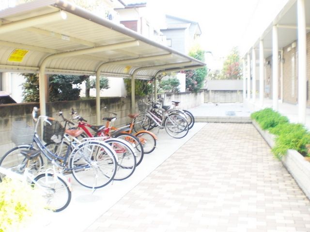 その他共有部分　★屋根付き駐輪スペース★