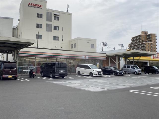 コンビニ　セブン－イレブン相模原橋本台１丁目店（コンビニ）まで646m