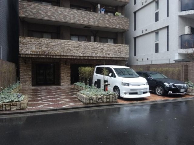 駐車場　★《見学予約受け付け中》・設備充実ハイグレードマンション★