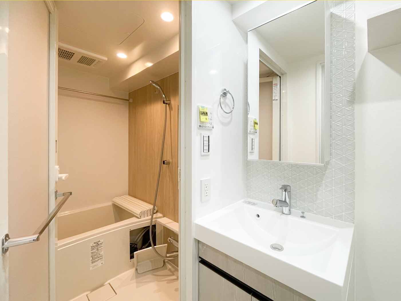 洗面設備　※同タイプの別のお部屋の写真です。