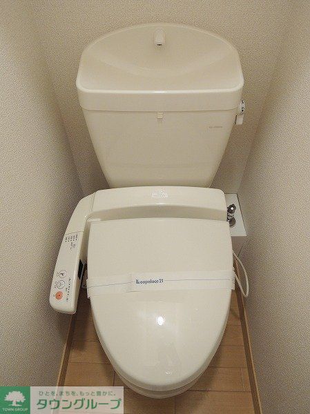 トイレ　温水洗浄便座機能付