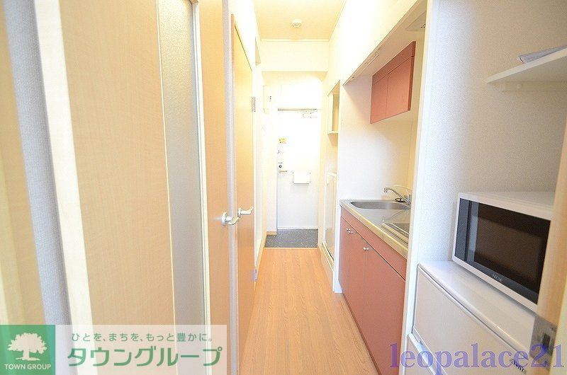 玄関　同タイプの物件写真となります