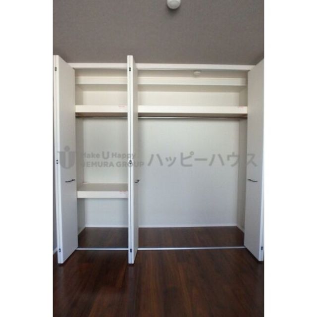 その他　【収納】別部屋の写真になります。現状を優先とします。
