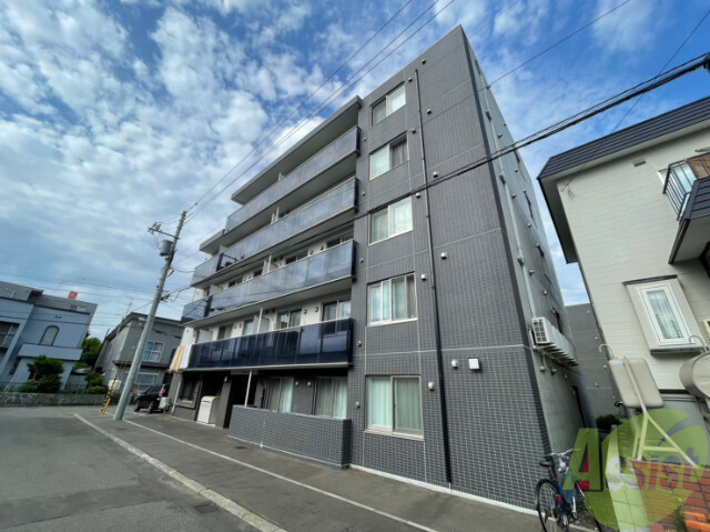 建物外観　札幌市東区北１６条東「ｂｌａｎｃｅｔｎｏｉｒ」
