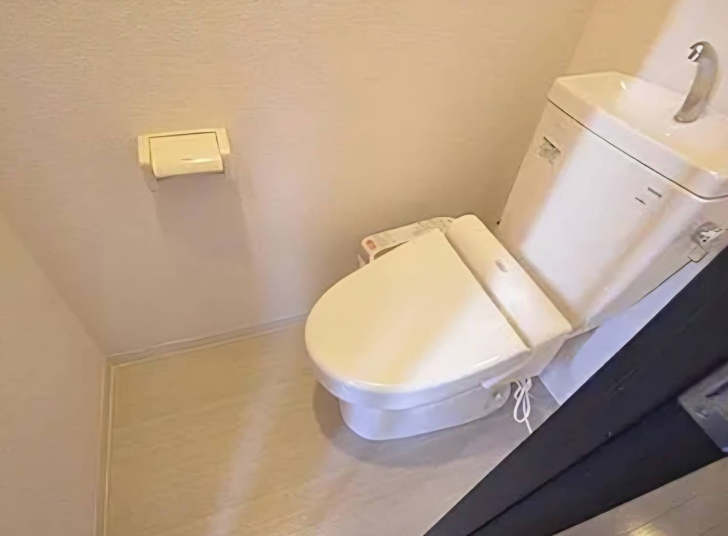 トイレ　トイレ